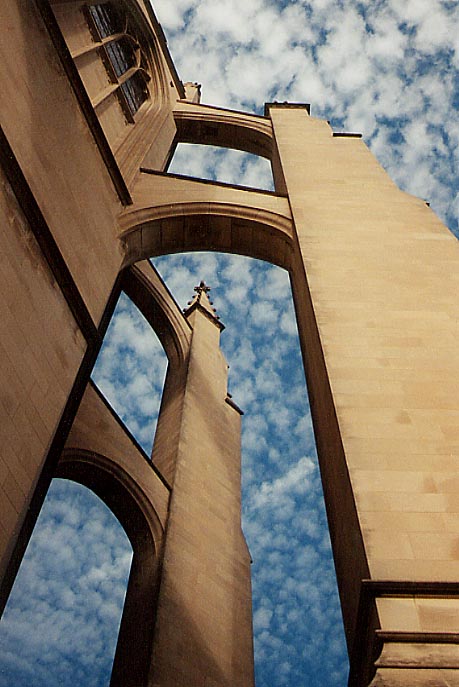 photo "Arches & Clouds" tags: architecture, travel, landscape, North America