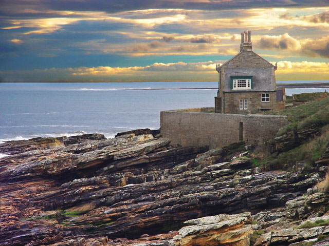 photo "Sea Cottage Sunset" tags: landscape, travel, Europe, water