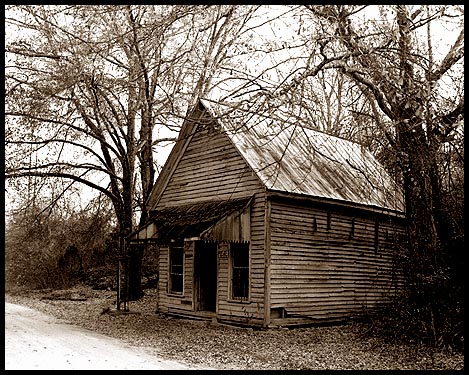 photo "OLD Store, near Roger`s Mill: Danielsville, Ga." tags: architecture, reporting, landscape, 