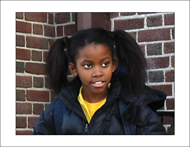 photo "Looking" tags: portrait, children