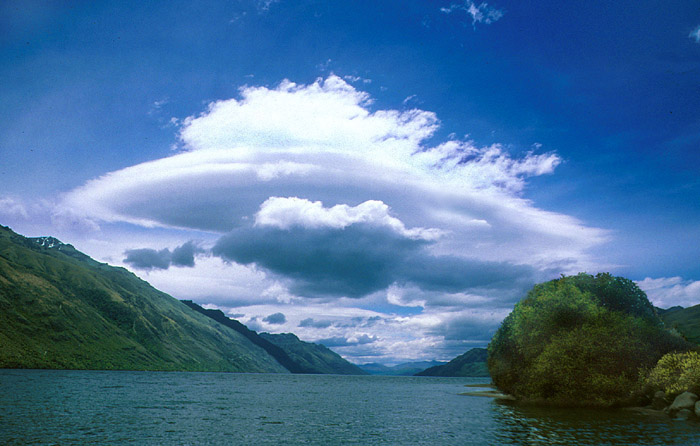 photo "UFO" tags: landscape, clouds