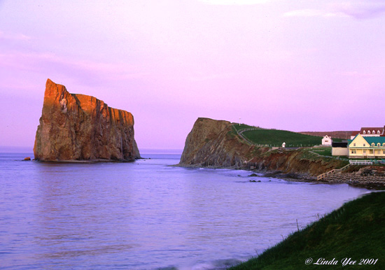 фото "Rocher Perce at Sunset" метки: путешествия, пейзаж, Северная Америка