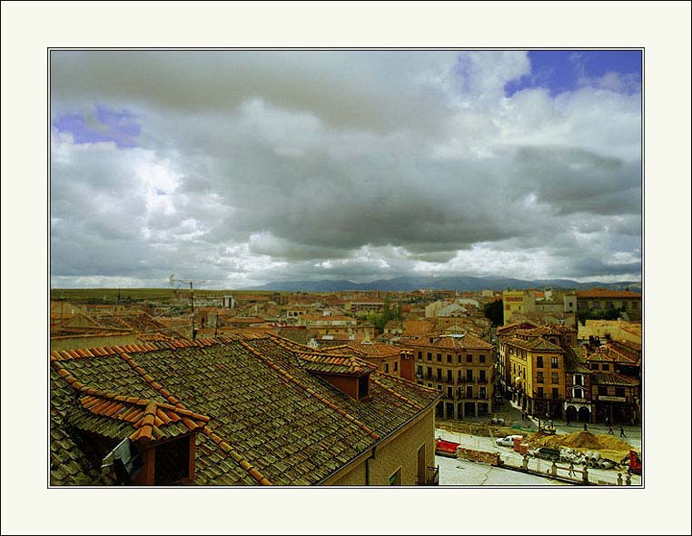 photo "Spanish landscape (rooftops)." tags: architecture, landscape, 