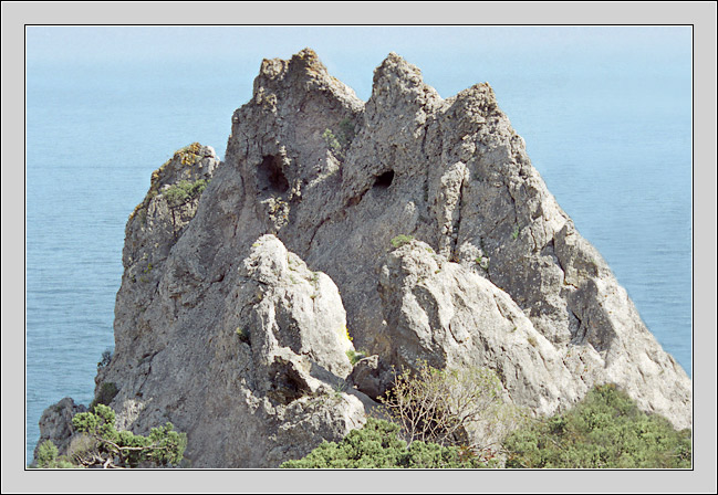 photo "Stone monster" tags: landscape, mountains