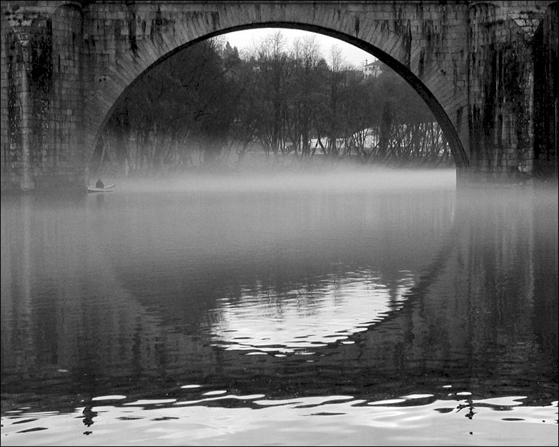 photo "In the mist..." tags: landscape, architecture, water