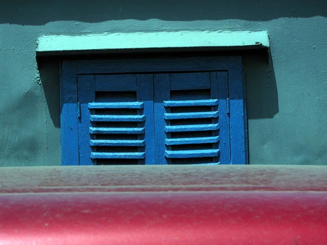 photo "Blue window" tags: architecture, landscape, 