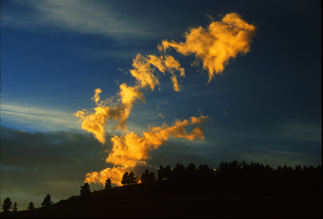 photo "A Wisp Of Gold" tags: landscape, clouds, sunset