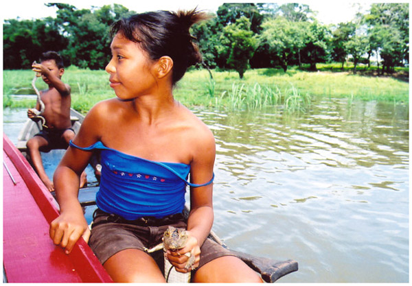 photo "Amazon children`s pets (Brazil)" tags: reporting, 