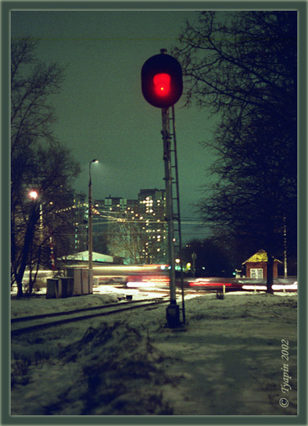 photo "Signal Post" tags: architecture, landscape, night