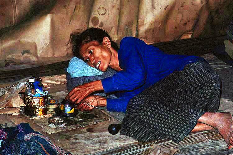 photo "Hooked On Opium" tags: travel, reporting, Asia