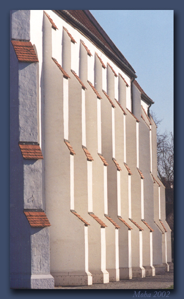 photo "Pillars" tags: architecture, travel, landscape, Europe