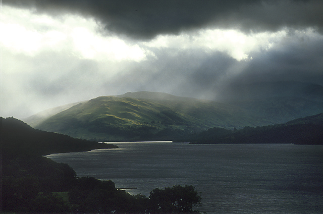 photo "Storm Clouds: Loch Tay" tags: landscape, travel, Europe, clouds