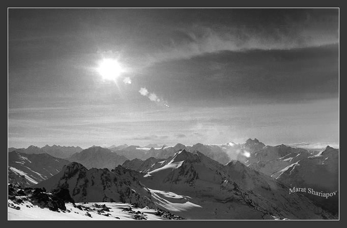 photo "Sight from Elbrus` slope to GKH in the morning Mar" tags: landscape, mountains