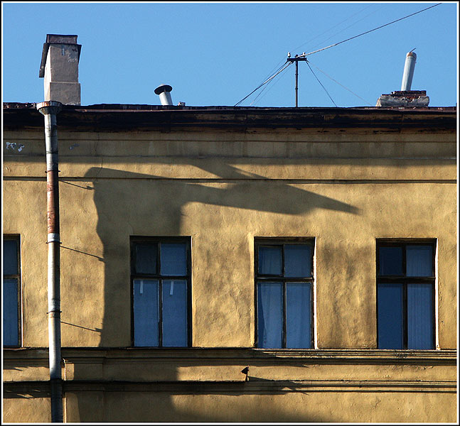 photo "S.Piterburg. Shadow/" tags: architecture, travel, landscape, Europe