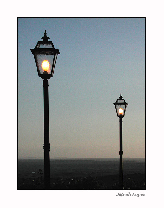 photo "(de)lights" tags: abstract, architecture, landscape, 