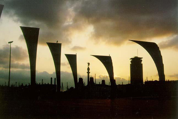 photo "BCN shadows" tags: travel, landscape, Europe, sunset