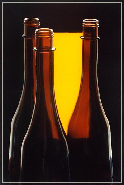 фото "Неправильный натюрморт с тремя бутылками в жёлто-к" метки: натюрморт, абстракция, 