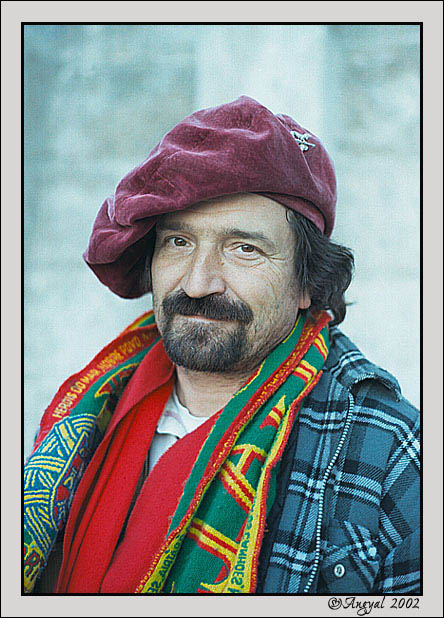 photo "Sly man..." tags: portrait, genre, man