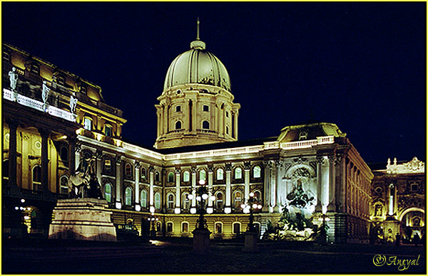 фото "Royal Palace." метки: архитектура, пейзаж, 