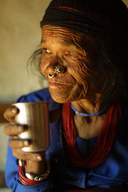 photo "Old Tamang lady" tags: travel, portrait, Asia, woman