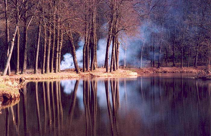 photo "smoke on water" tags: landscape, spring