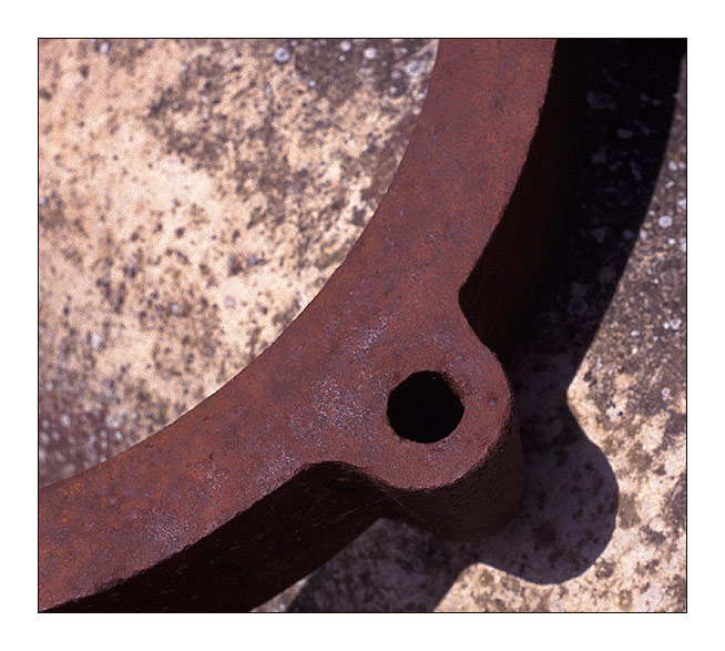 photo "piece of hardware" tags: abstract, 
