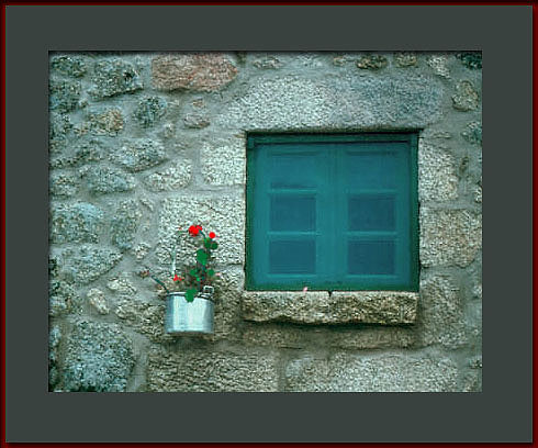 photo "A Window" tags: travel, Europe