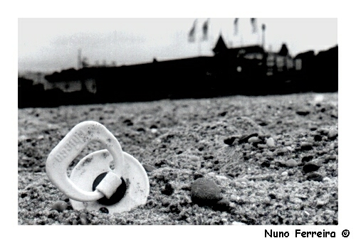 photo "Infancia Perdida (Lost Childhood)" tags: abstract, architecture, landscape, 