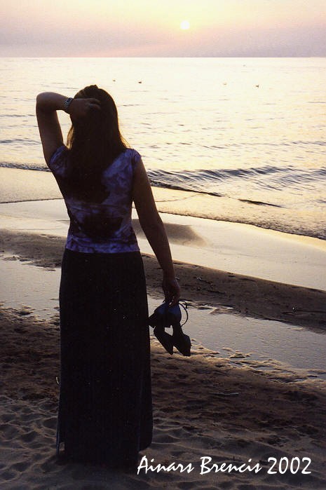 photo "Where are you my love?..." tags: portrait, landscape, water, woman
