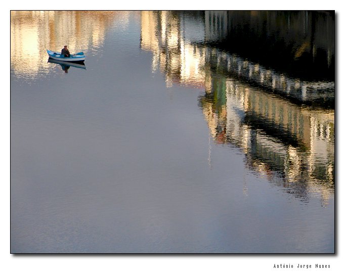 photo "Floating" tags: landscape, architecture, water