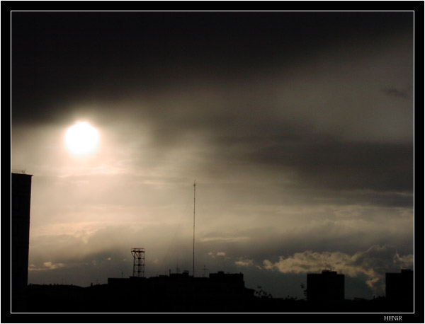 photo "Sunlight" tags: architecture, landscape, clouds