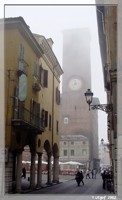 photo "Fog and Romance architecture" tags: architecture, travel, landscape, Europe