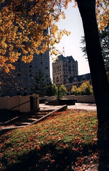 photo "Autumn in Montreal" tags: architecture, travel, landscape, North America