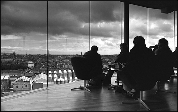 photo "Sky Pub(My Dublin)" tags: architecture, landscape, 