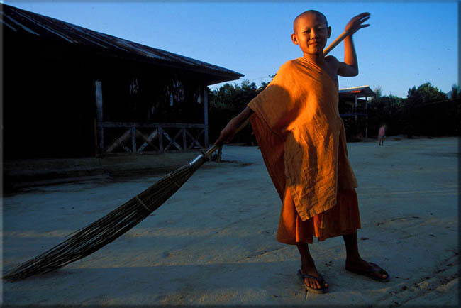 фото "Novice monk" метки: путешествия, Азия