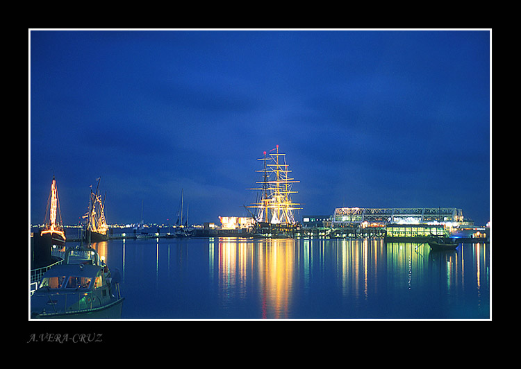 photo "East Lisbon by Night" tags: landscape, night