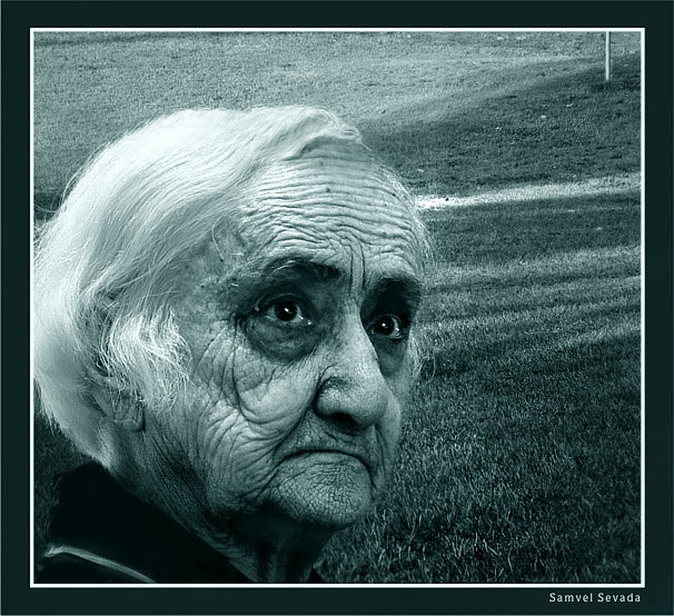 photo "100 YEARS OF SOLITUDE" tags: portrait, misc., woman