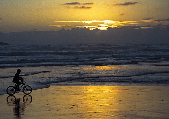 photo "Riding into the afterglow" tags: misc., landscape, water
