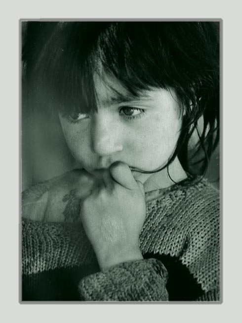 photo "(~~~)" tags: portrait, children
