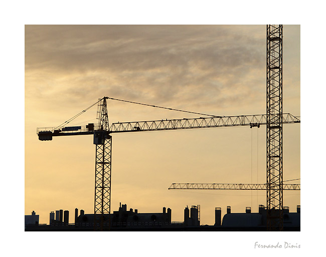 photo "In construction" tags: architecture, landscape, sunset