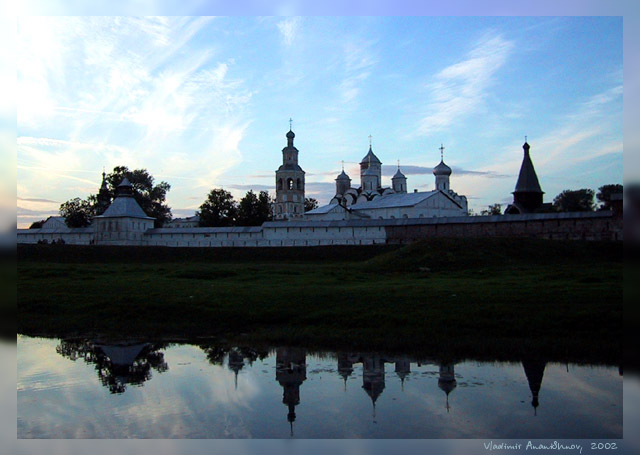 photo "Silent monastery" tags: misc., architecture, landscape, 