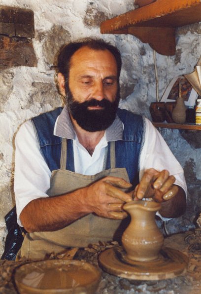 photo "The Potter" tags: portrait, man