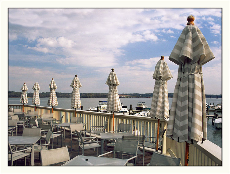 photo "Umbrellas" tags: landscape, summer