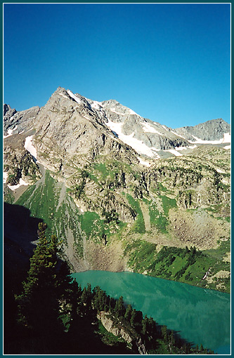 фото "Зеленая чаша" метки: пейзаж, вода, горы
