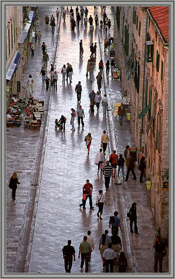 photo "Mainstreet" tags: travel, architecture, landscape, Europe