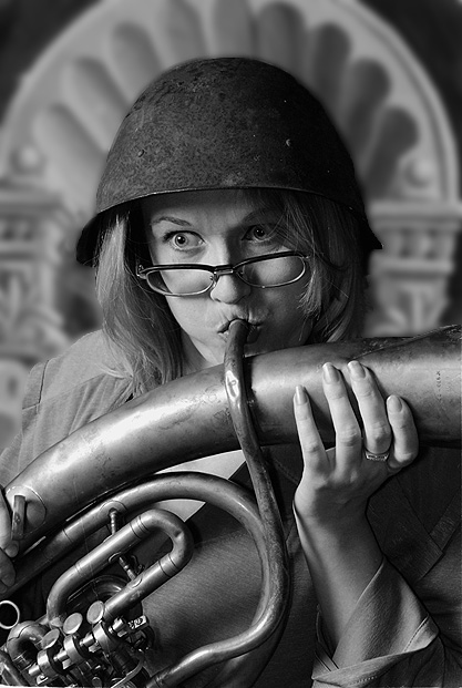 photo "Military jazz" tags: portrait, humor, woman