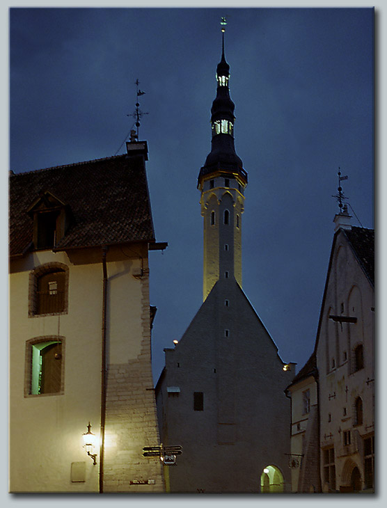 photo "Town hall" tags: architecture, landscape, night