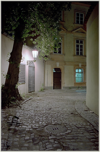 photo "Night Prague (window)" tags: architecture, travel, landscape, Europe