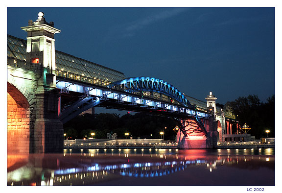 photo "The Bridge in Moscow" tags: architecture, landscape, 