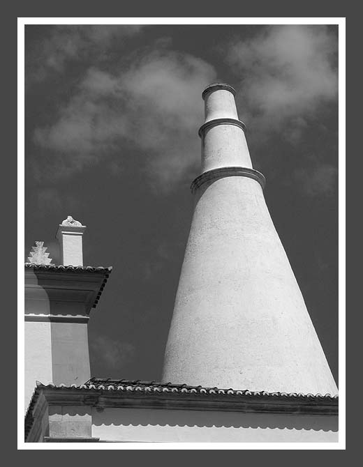 photo "Looking to the Sky" tags: travel, architecture, landscape, Europe